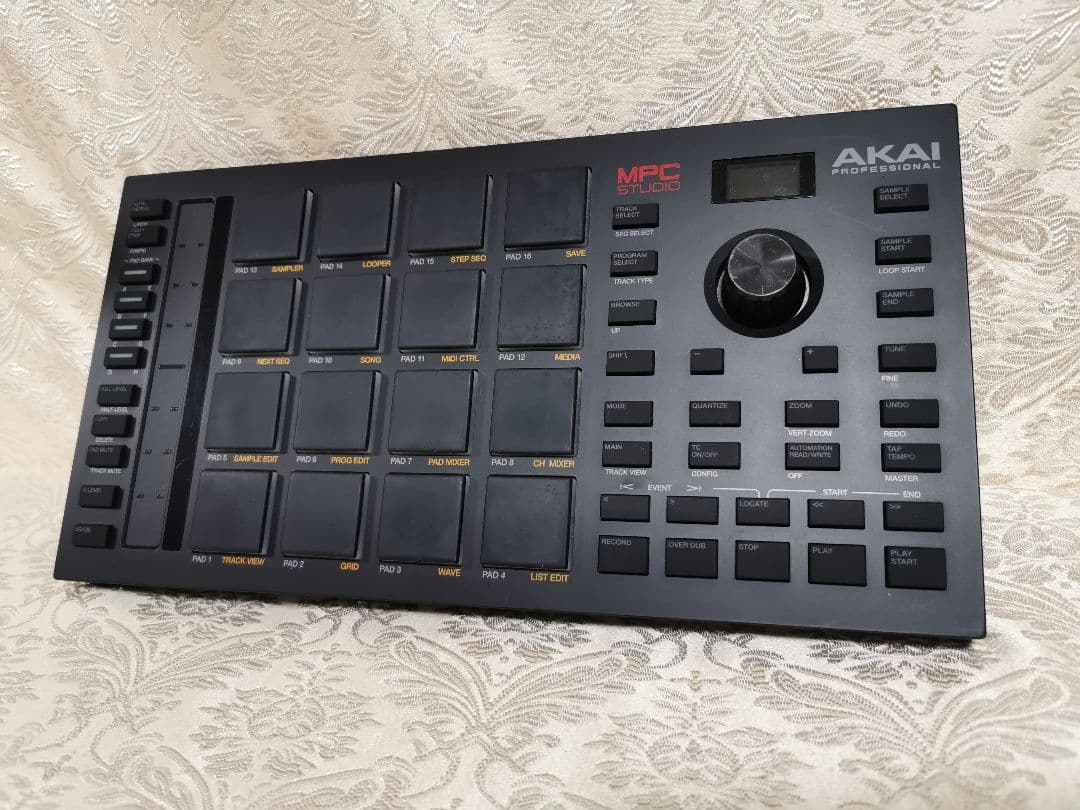 AKAI MPC Studio MIDIパッド 本体のみ