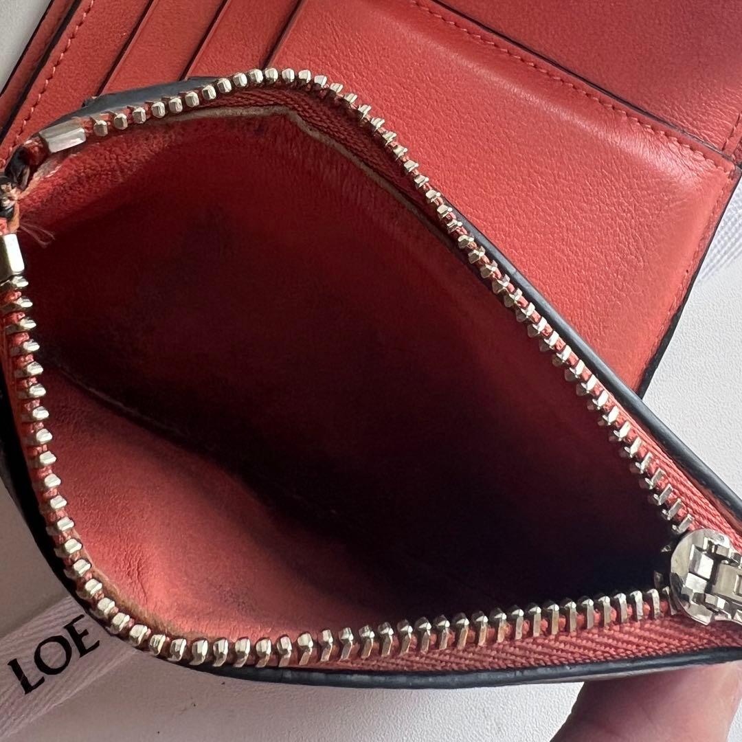 33 美品 LOEWE ロエベ 3つ折り財布