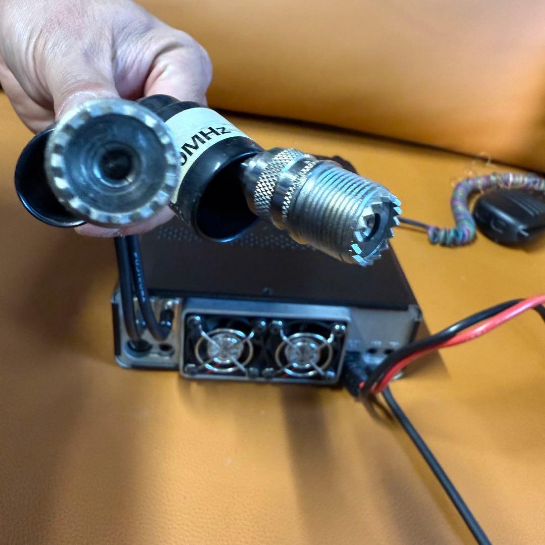 八重洲 FT-100D 無線機