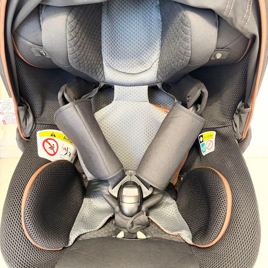 【美品】エールべべ クルットR ウィ リュクスブラック 新生児 チャイルドシート