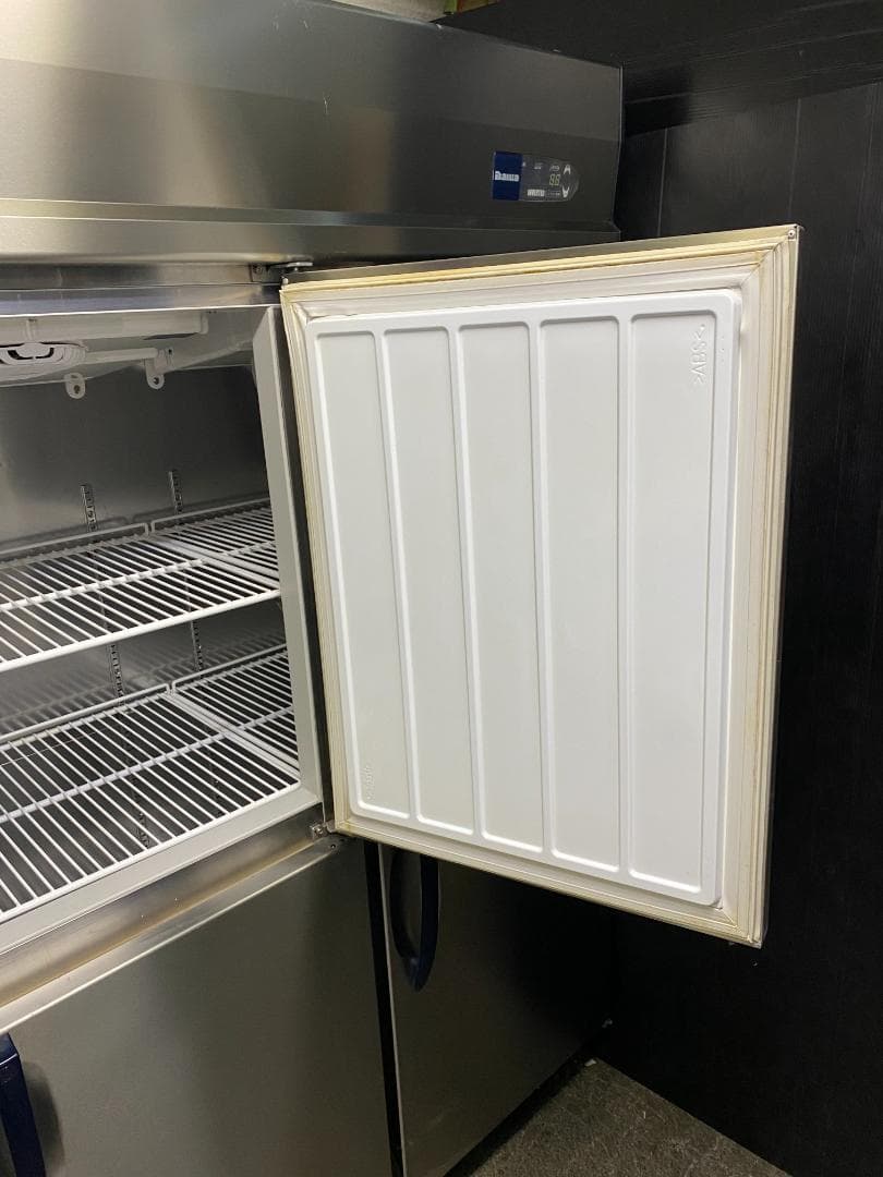 DAIWA 4ドア冷凍庫 2013年 縦型 大和冷機 1200×650×1900