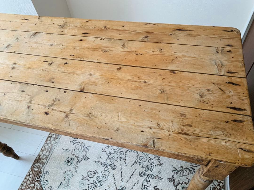 アンティーク　テーブル　KRANKで購入　ダイニングテーブル　ヴィンテージ