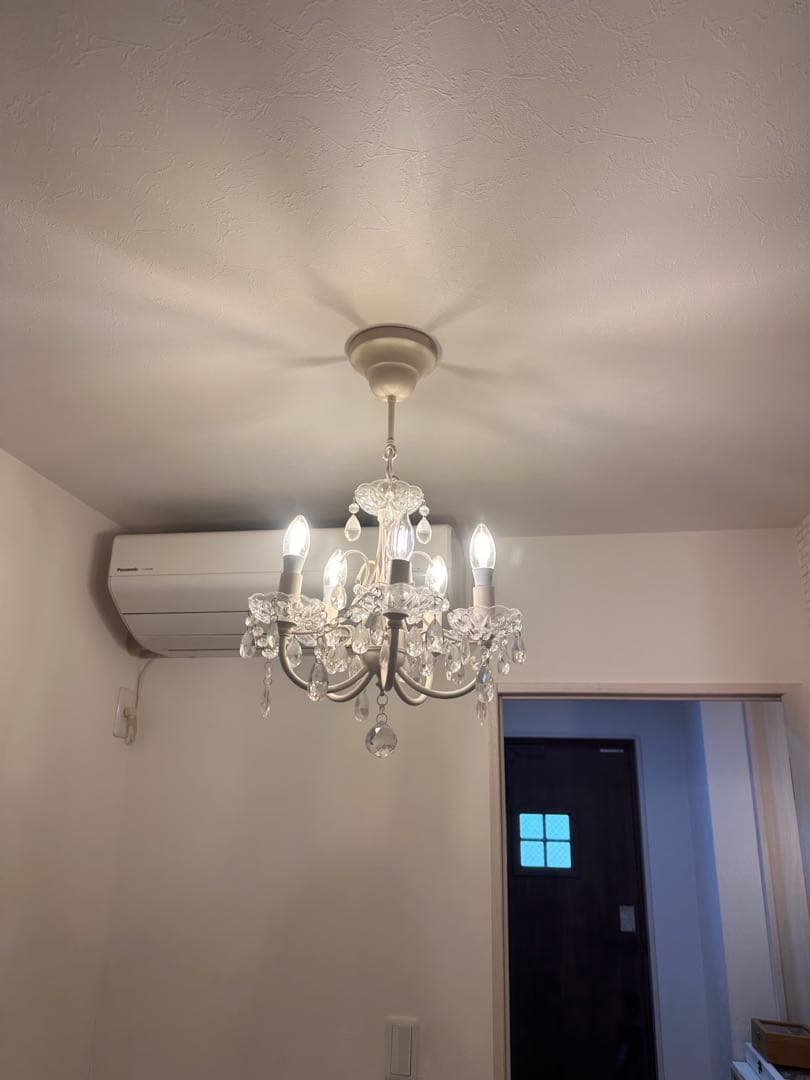 ホワイトクリスタルシャンデリア 4灯