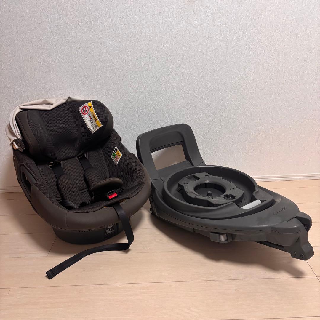 Combi 回転式チャイルドシート ISOFIX