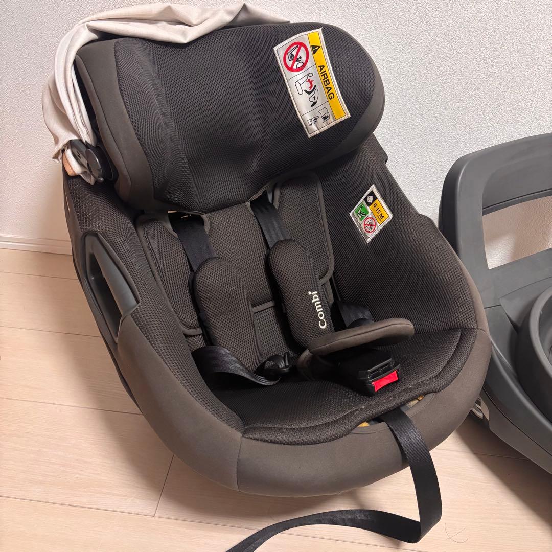 Combi 回転式チャイルドシート ISOFIX