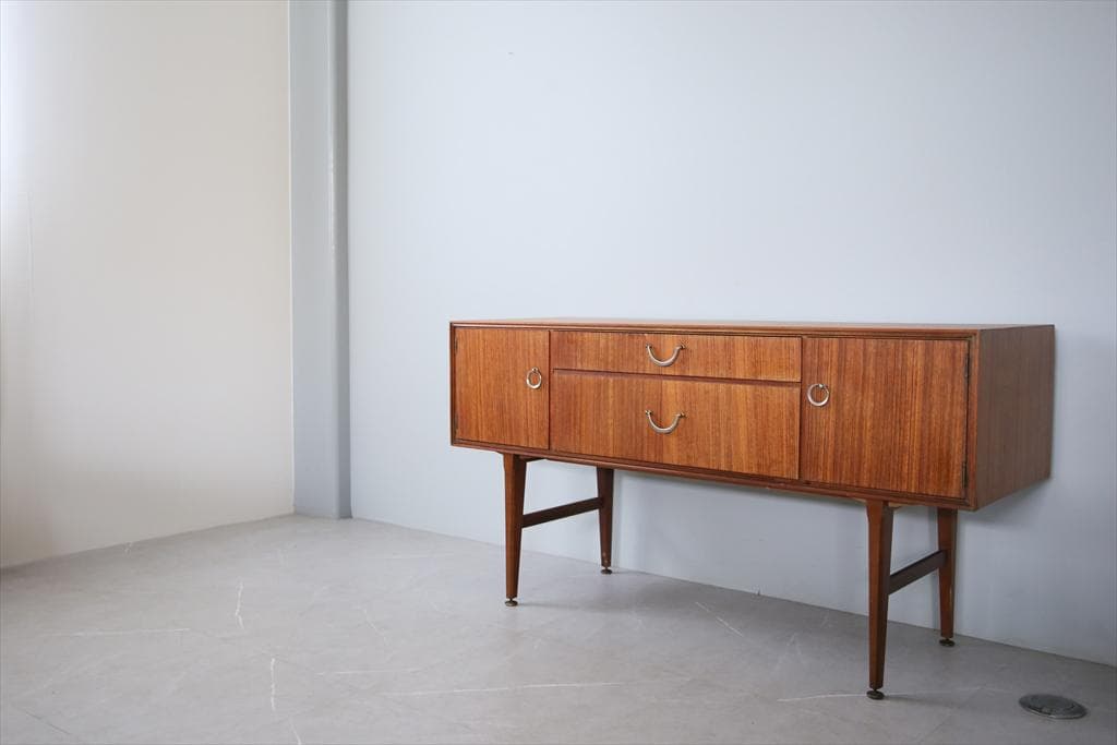 英国アンティークMeredew製サイドボード/木製机/テレビ台(91-216)