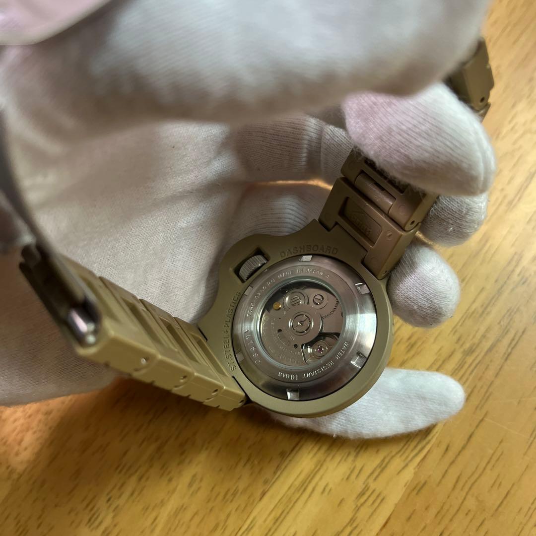 セイコー × カバンドズッカ ダッシュボード　時計