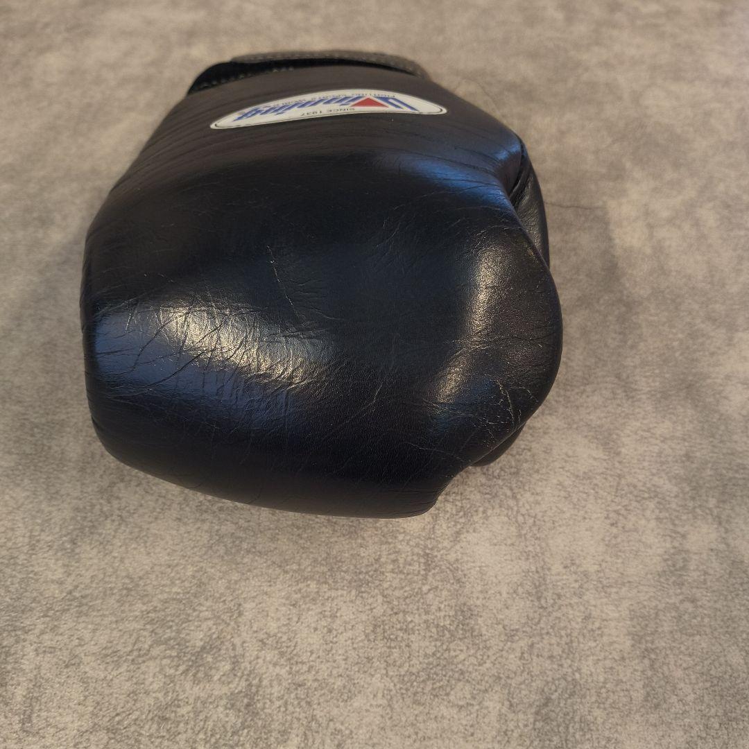 Winning ボクシンググローブ 8oz 黒色 バンテージおまけ