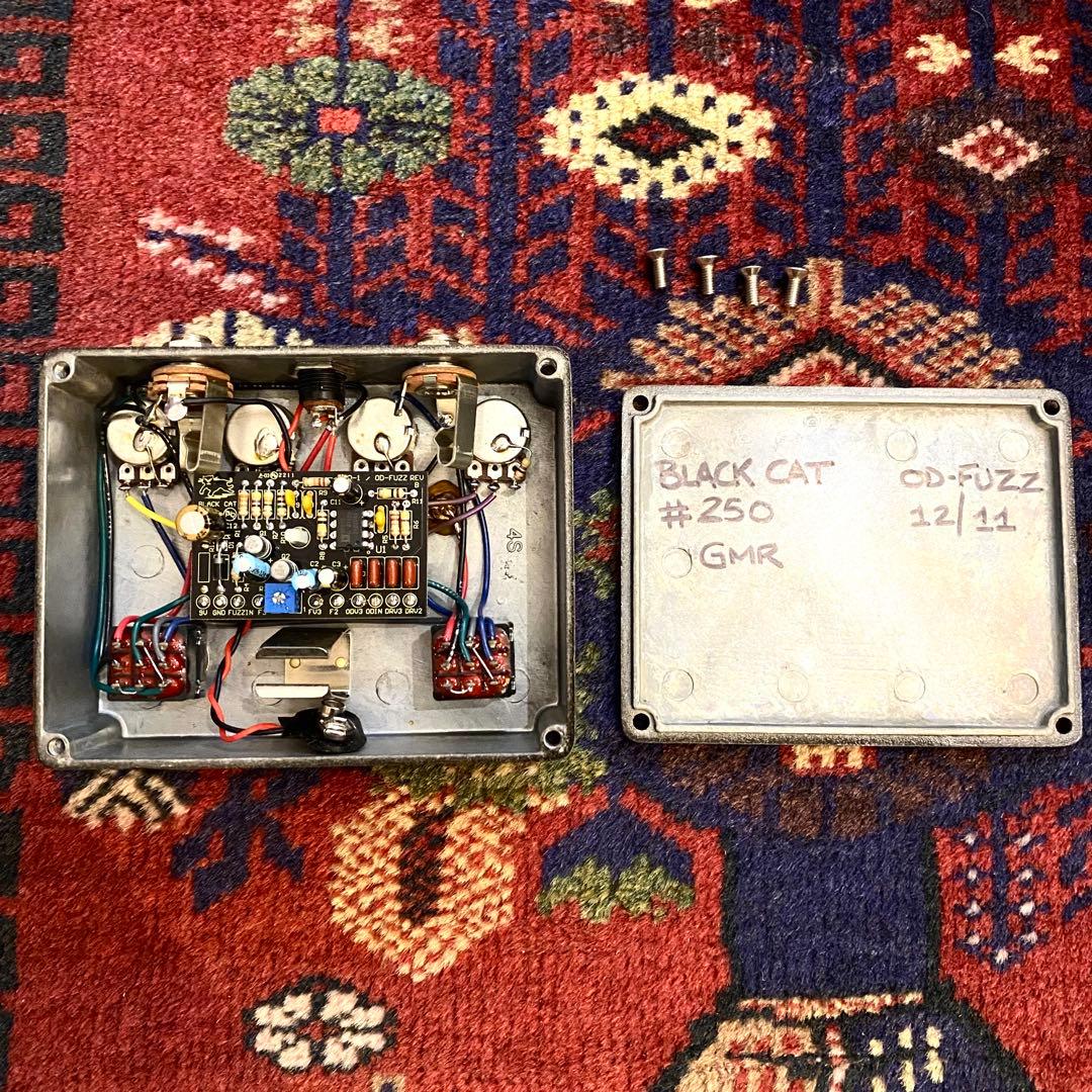 【希少】black cat od-fuzz エフェクター 初期デザイン