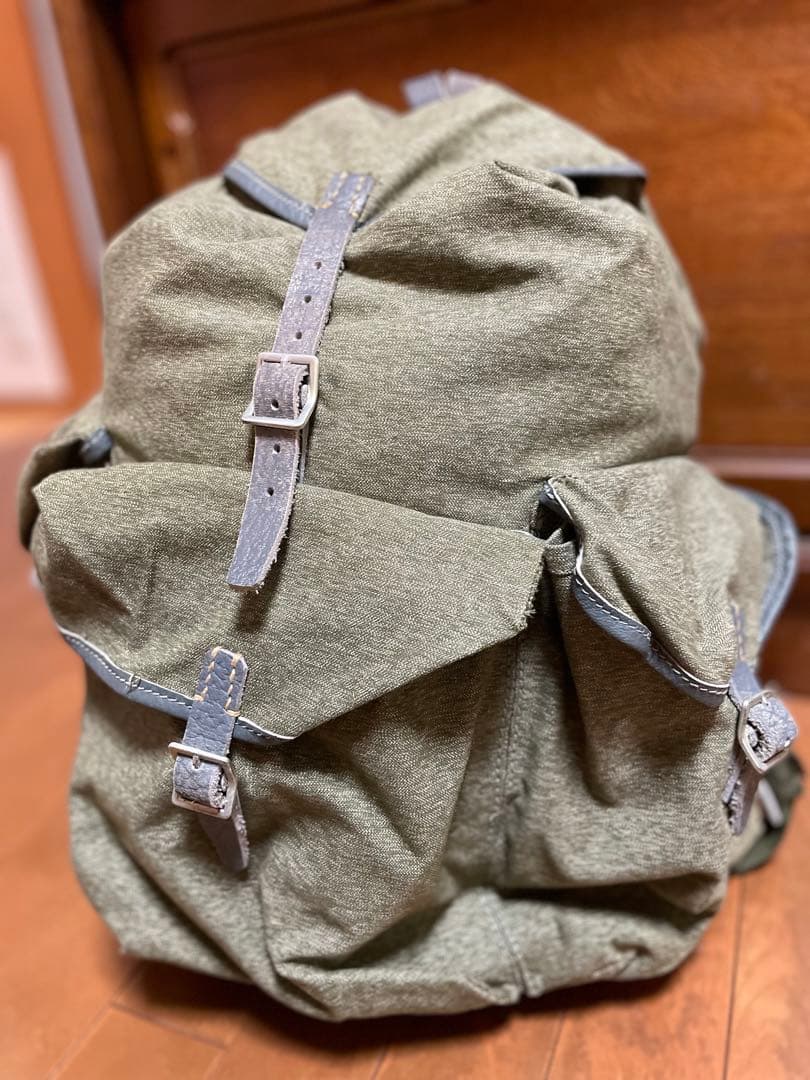 ヴィンテージ　スイス軍　ごま塩　バッグパック　リュック　実物　サバゲー　50年代