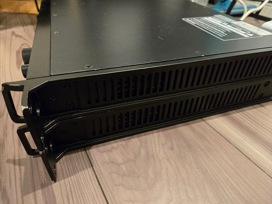 SHUREワイヤレスマイクロフォンSM58トランスミッターUR1受信機UR4D+