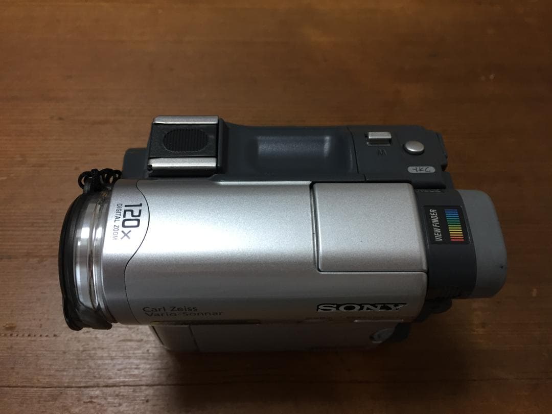 美品 撮影再生ダビングOK　SONY　DCR-TRV33　付属品あり　液晶綺麗