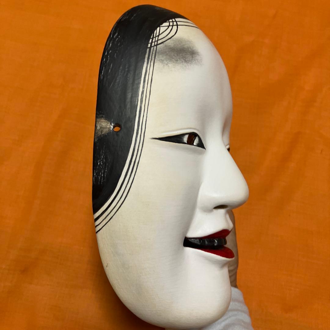 美品　能面　増女　(ますおんな) 木彫り　手彫り　桐箱　能面袋