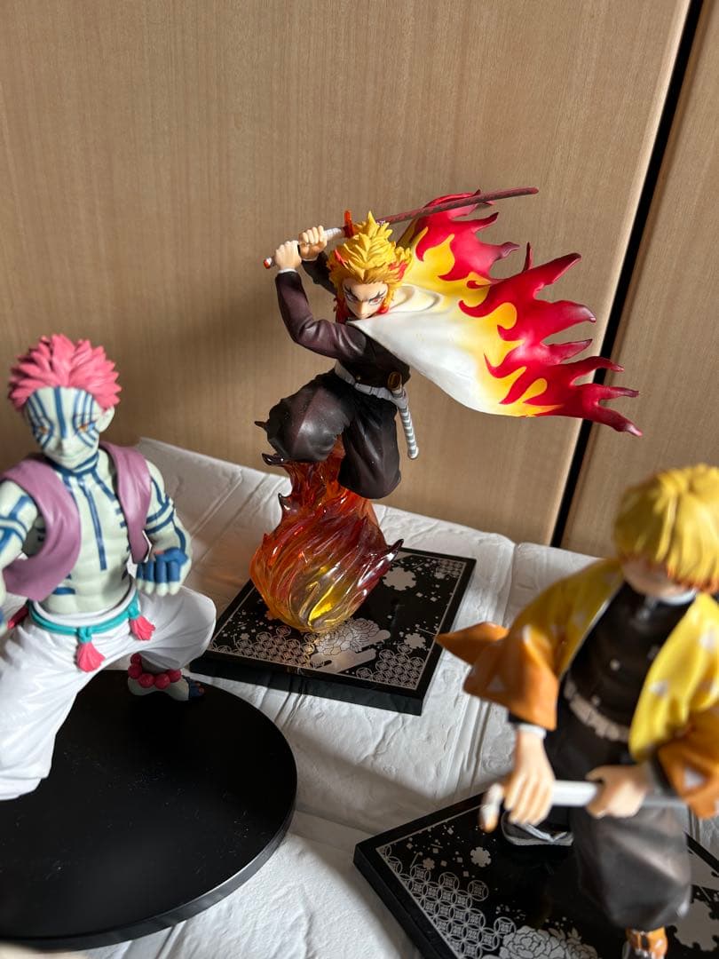 鬼滅の刃 フィギュア 8体セット 竈門炭治郎 煉獄杏寿郎 嘴平伊之助 冨岡義勇