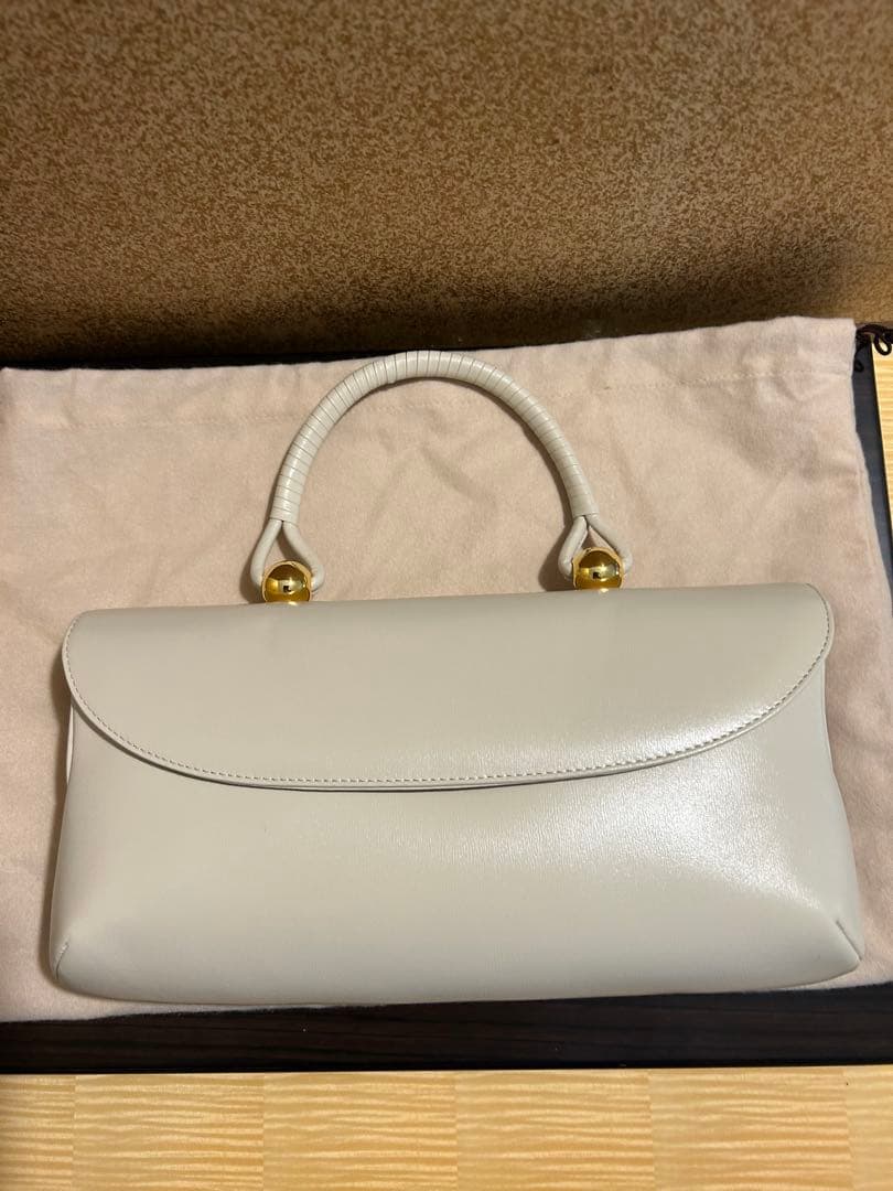 最終値引き　HAMANOのロイヤルフォーマルバッグ(白)