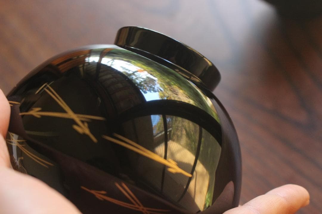 デッドストック！上質黒漆に極上松蒔絵の映えるお椀2点（検輪島塗蒔絵椀雑煮椀