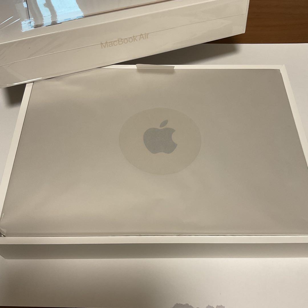 【美品、容量100%、ケース付】MacBook Air M2 8GB/256GB