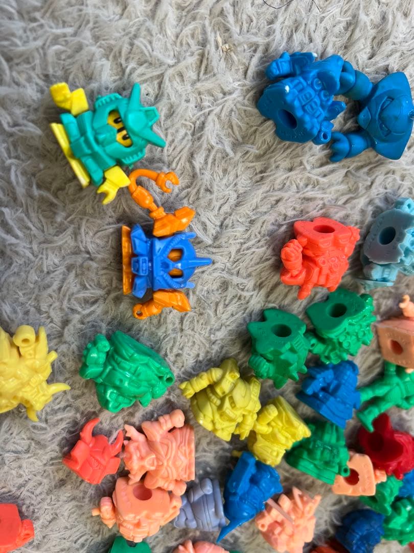 多色キャラクター型フィギュア約50個セット