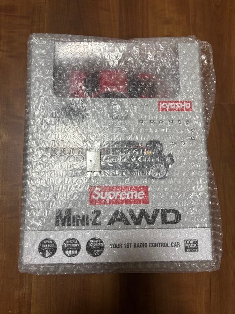 新品 Supreme Kyosho Mini-Z GTR R33 ラジコン