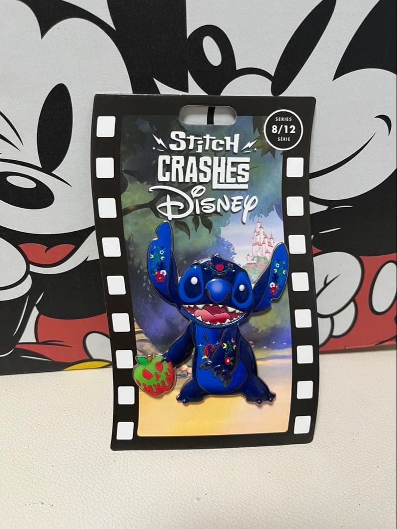 レア！Stitch CrashesDisney☆ピンバッジ全12種&ホルダー1冊