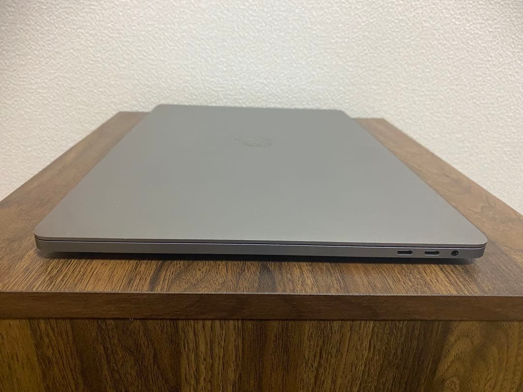 ジャンク扱い【通電確認済】Apple MacBook Pro 2019 16