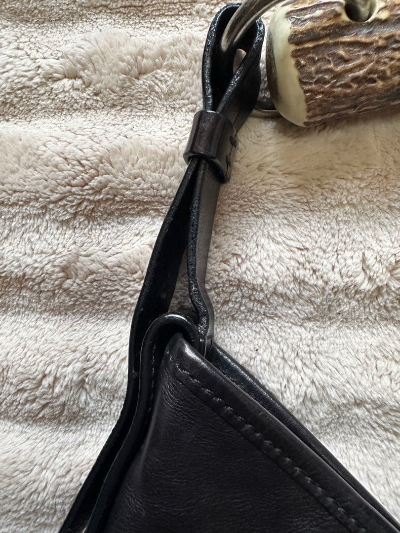 サンローラン　モンバサ