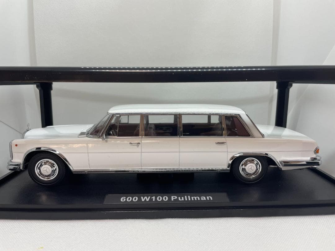 101-017 KK 1/18 メルセデスベンツ プルマン 600 W100