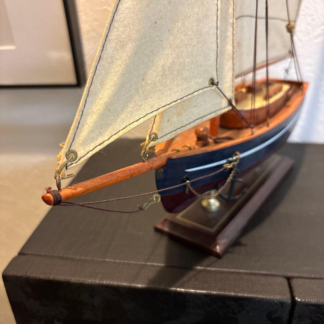 ベルギー製　帆船模型