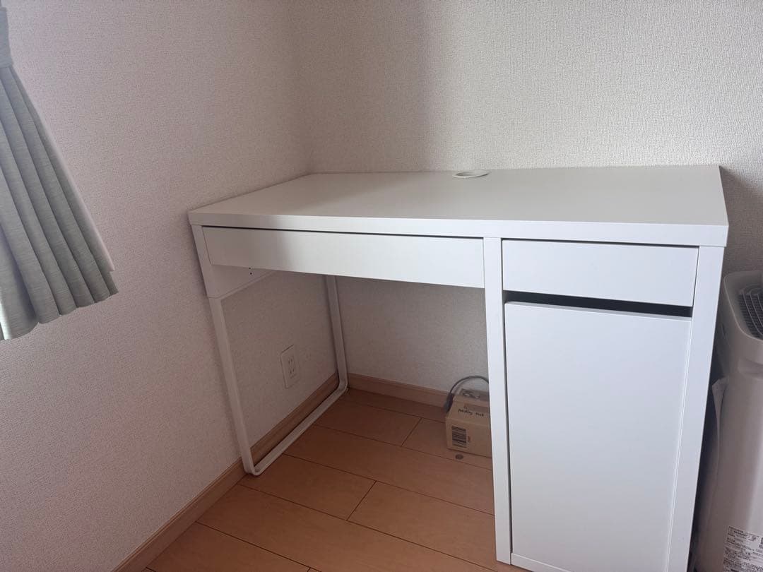 パソコンデスク IKEA MICKE