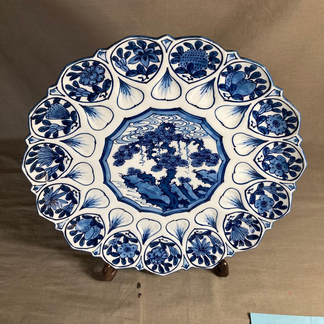 【源右衛門】古伊万里の伝統　日本の名窯　舘林源右衛門作　染付輪花文　輪花形大皿