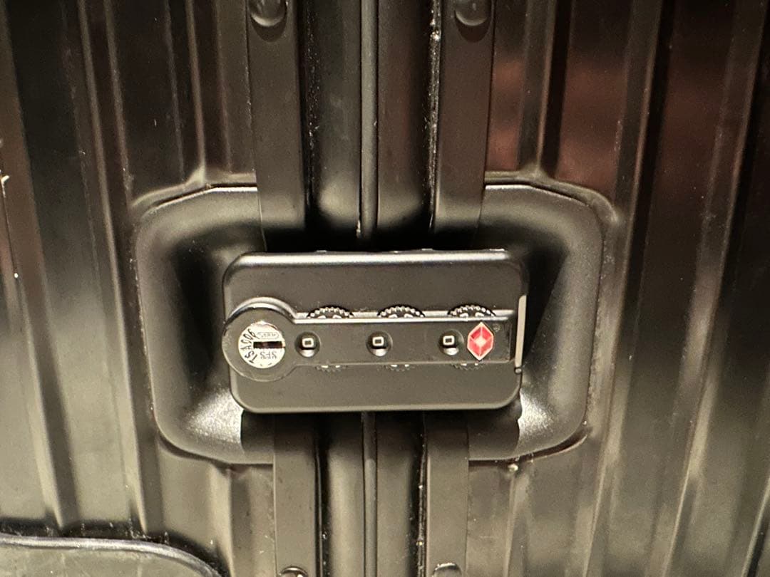 リモワRIMOWA オリジナル Trunk Plus (黒)