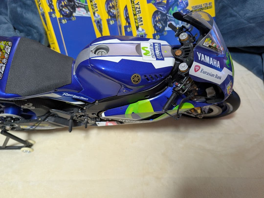 Yamaha YZR-M1 1/4スケールモデル