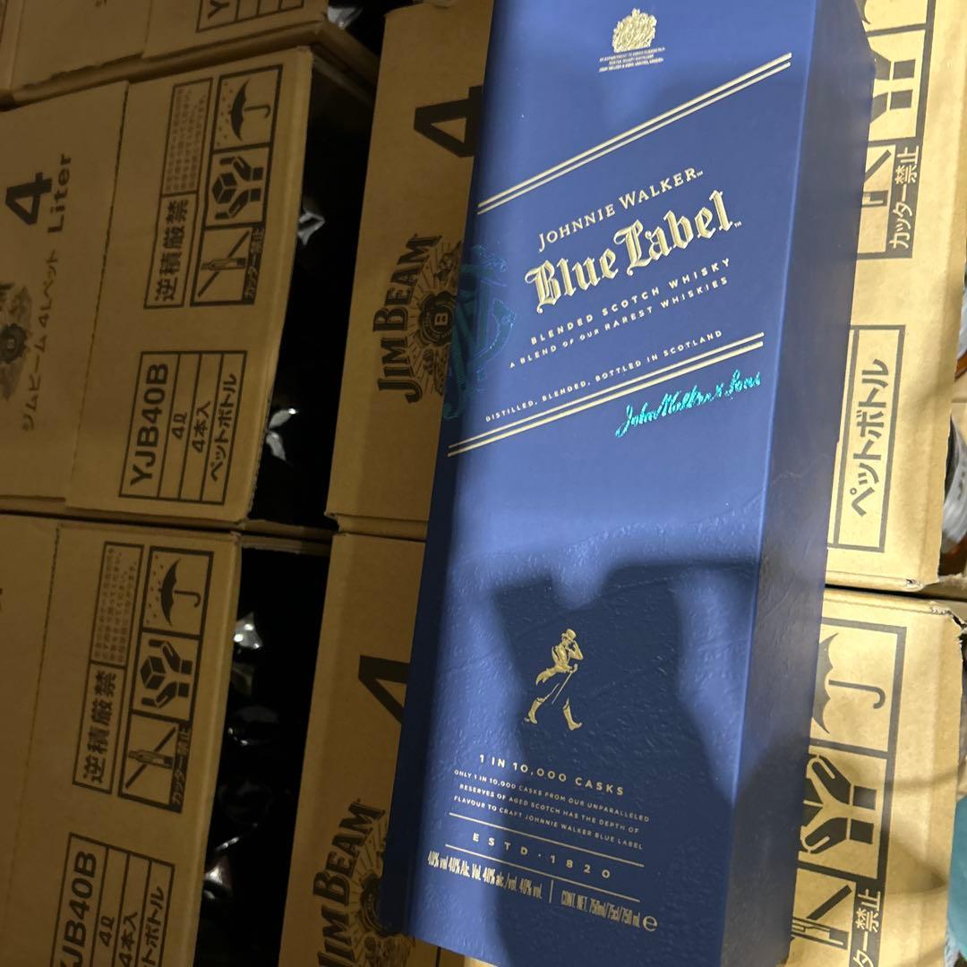 新品　ジョニーウォーカー ブルーラベル ウイスキー ブレンデッド スコッチ 箱付
