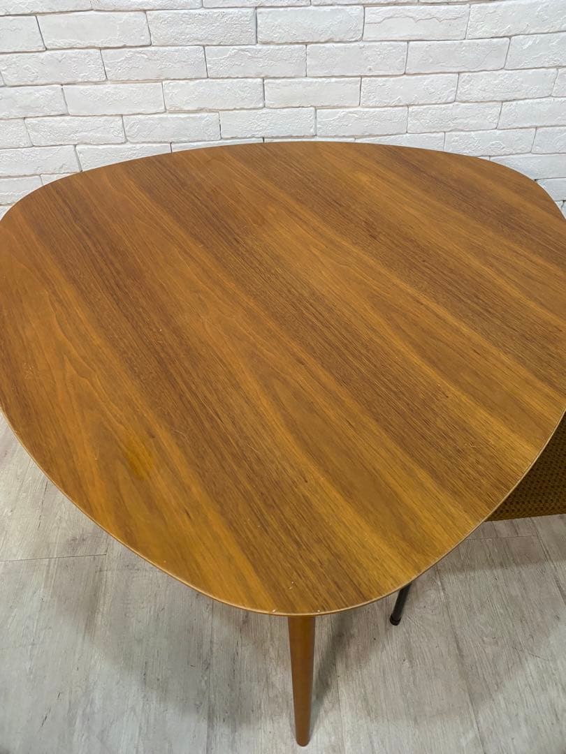 【ワンコ大好きッ子】三角形　ダイニング　テーブル　2名　3名　机　食卓