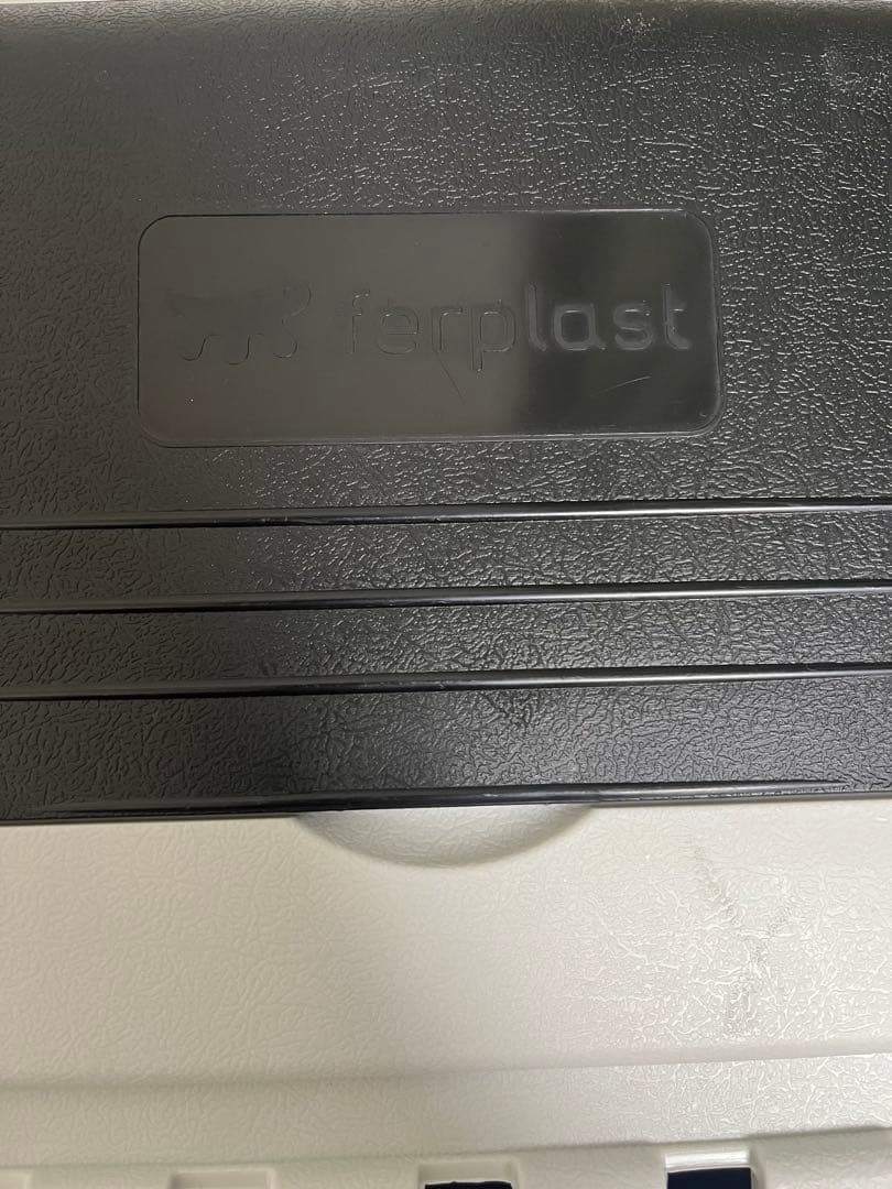 ATLAS CAR 100 ケージ　犬用ゲージ　ハウス