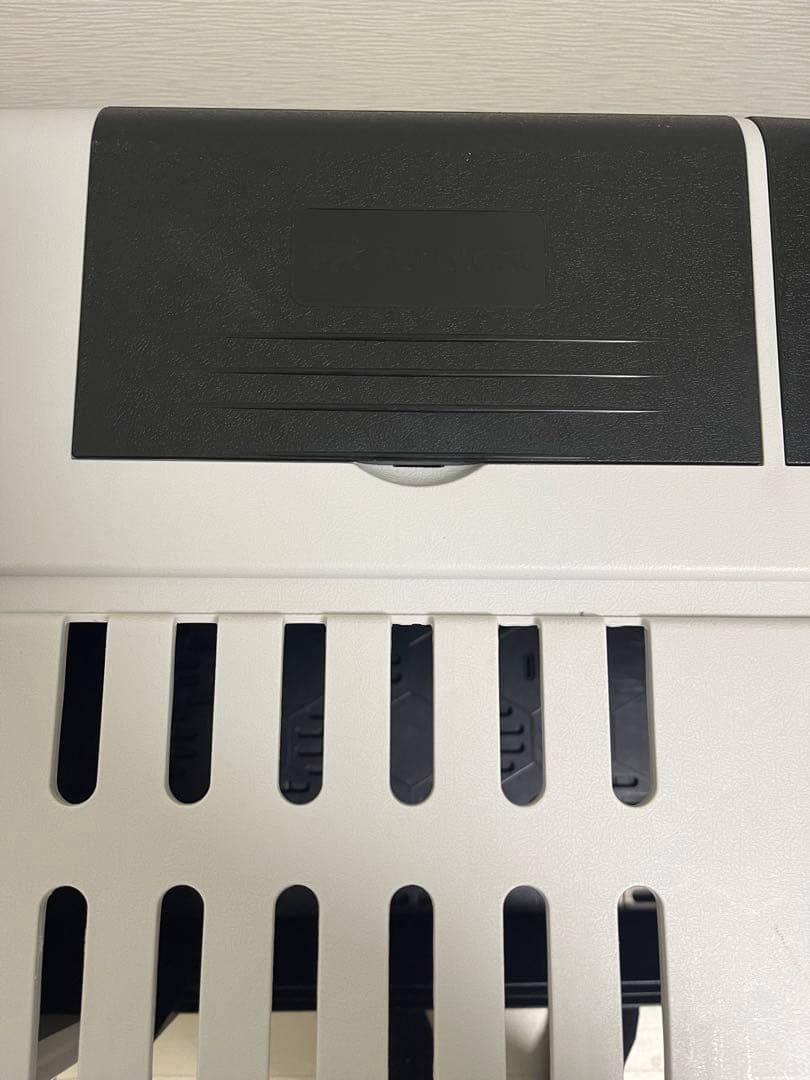 ATLAS CAR 100 ケージ　犬用ゲージ　ハウス