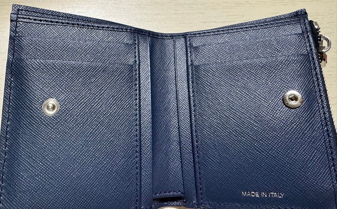 【ぷよ】MARNI 二つ折り財布 ブラウン/ネイビー 美品