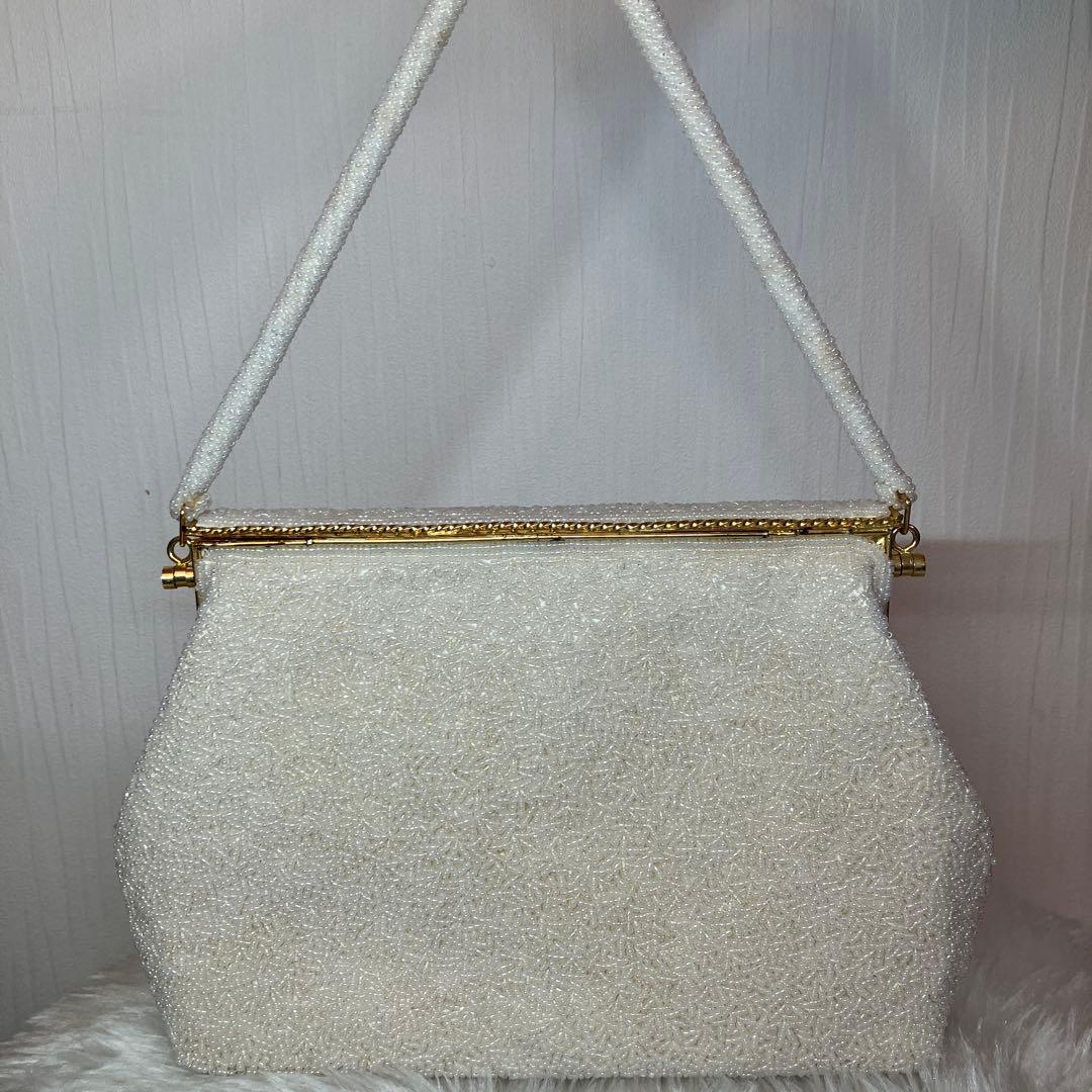 花柄　フラワーモチーフ　パーティーバック　レトロ　アンティーク　ビーズバック