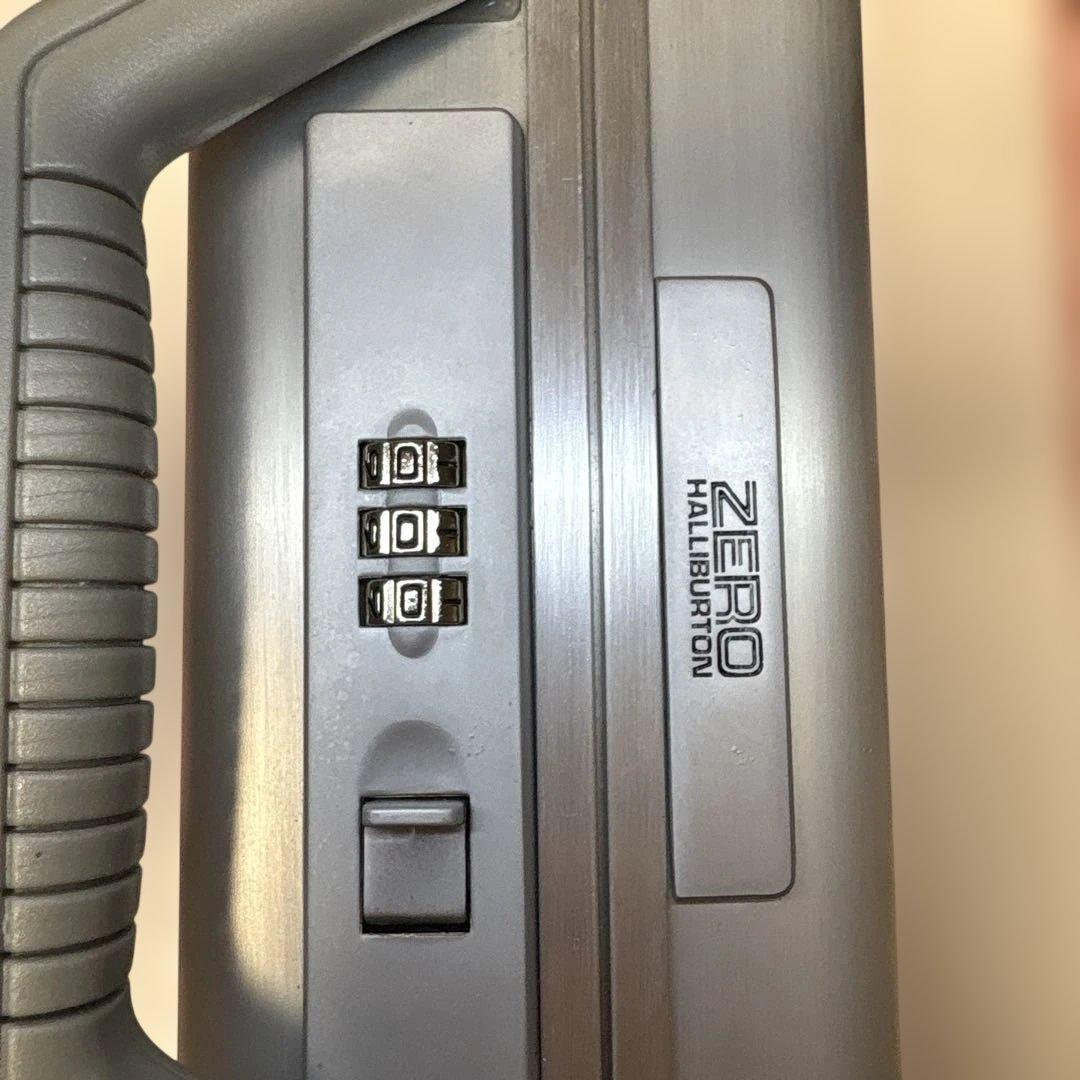 ゼロハリバートン ダイヤルロック式　アタッシュケース /ネスカフェ サンタマルタ