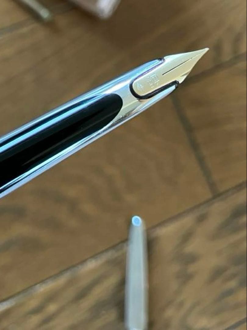 WATERMAN ビンテージ 万年筆 モアレ　シルバー　18K750 美品　CF