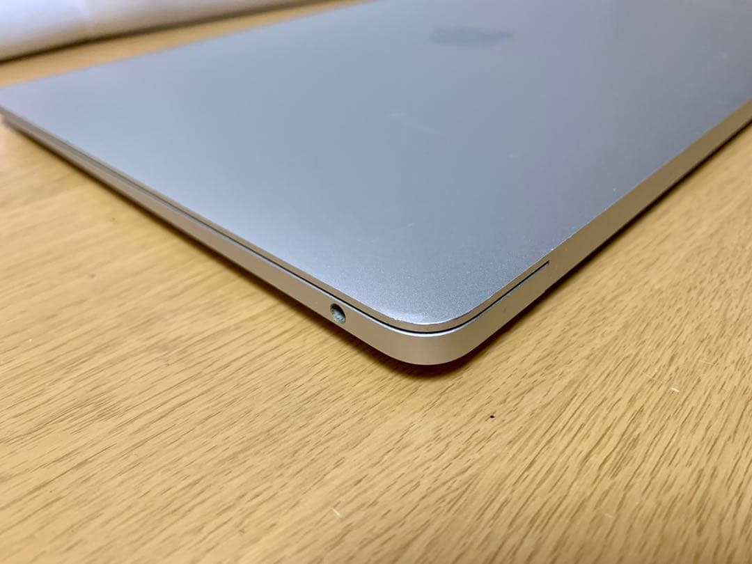 MacBook本体 MacBook Air 2020 Core i7 RAM16G SSD512G