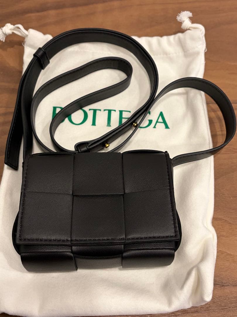 BOTTEGA VENETA キャンディカセットショルダーバッグ