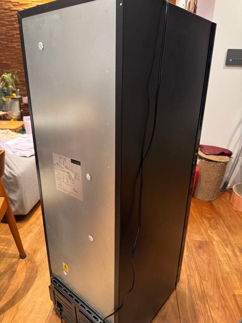 フォルスタージャパン 2温度34本収納 ノンフロンワインセラー FJN-105G