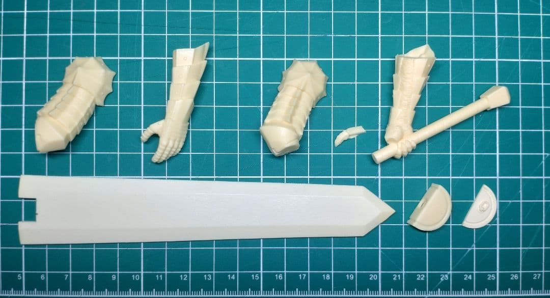 【現状品】 HEADLONG 1/10スケール 狂戦士の甲冑 ガレージキット