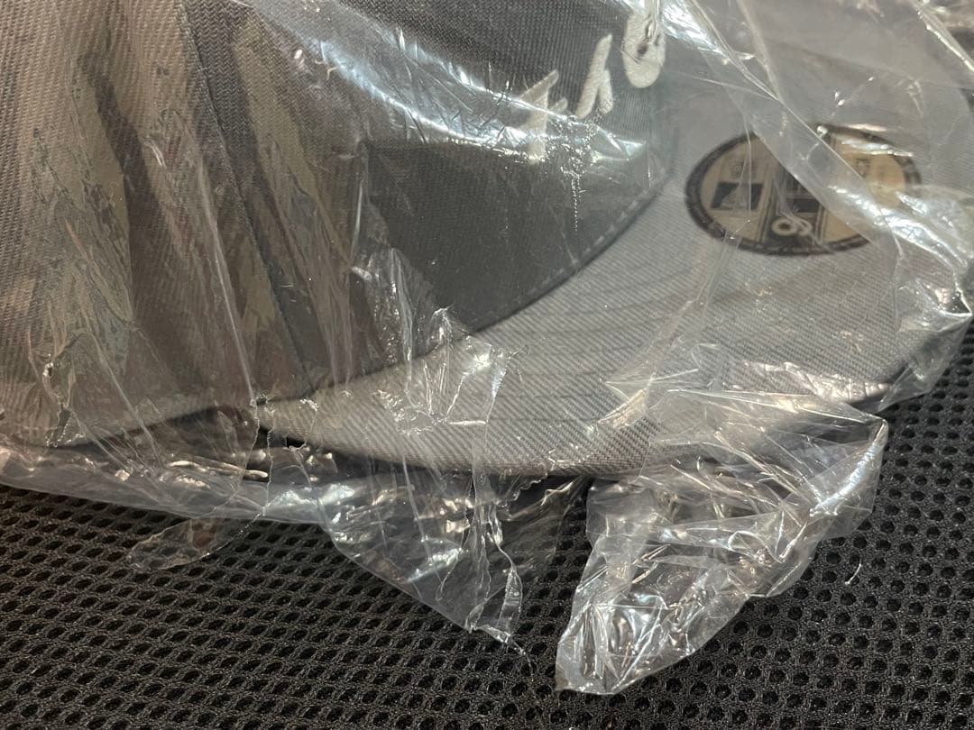 【新品】NEW ERA ニューエラ　9FIFTY カタカナちいかわ キャップ