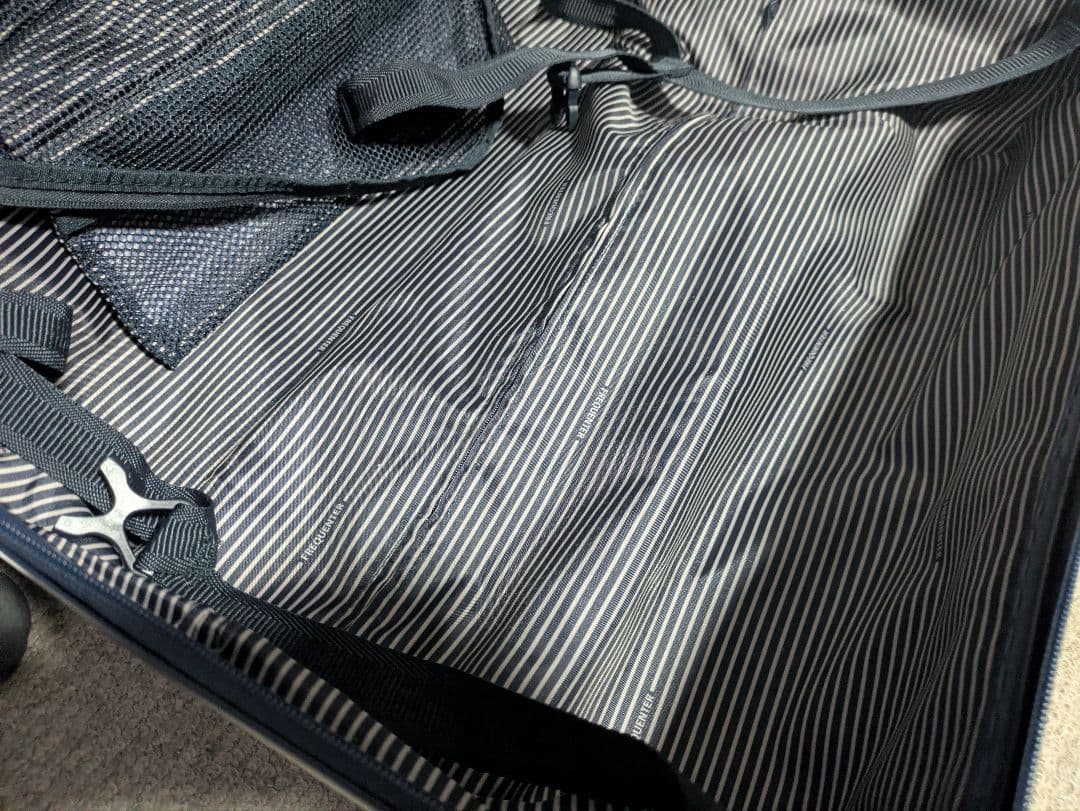 FREQUENTER CLAM A キャリーケース 44L ネイビー