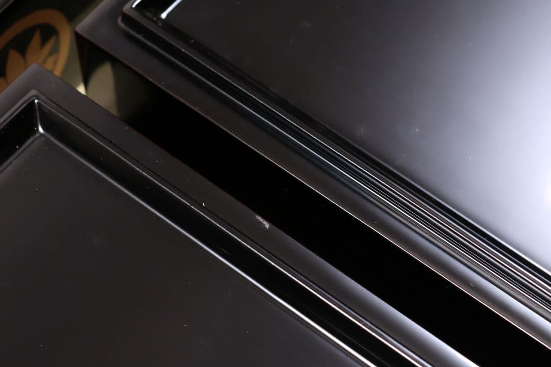 輪島塗 蒔絵家紋付 五段重 丸に笹竜胆 内朱塗 艶消 木製 重箱【MA744】