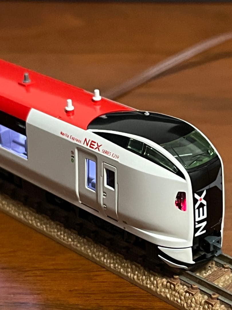 E259系成田エクスプレス6両kato ライト室内灯点灯確認済
