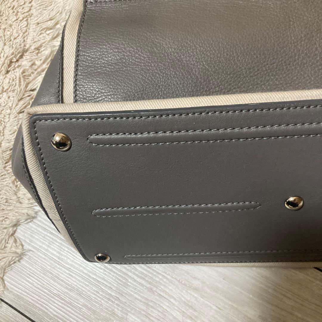 SAINT LAURENT グレー ハンドバッグ