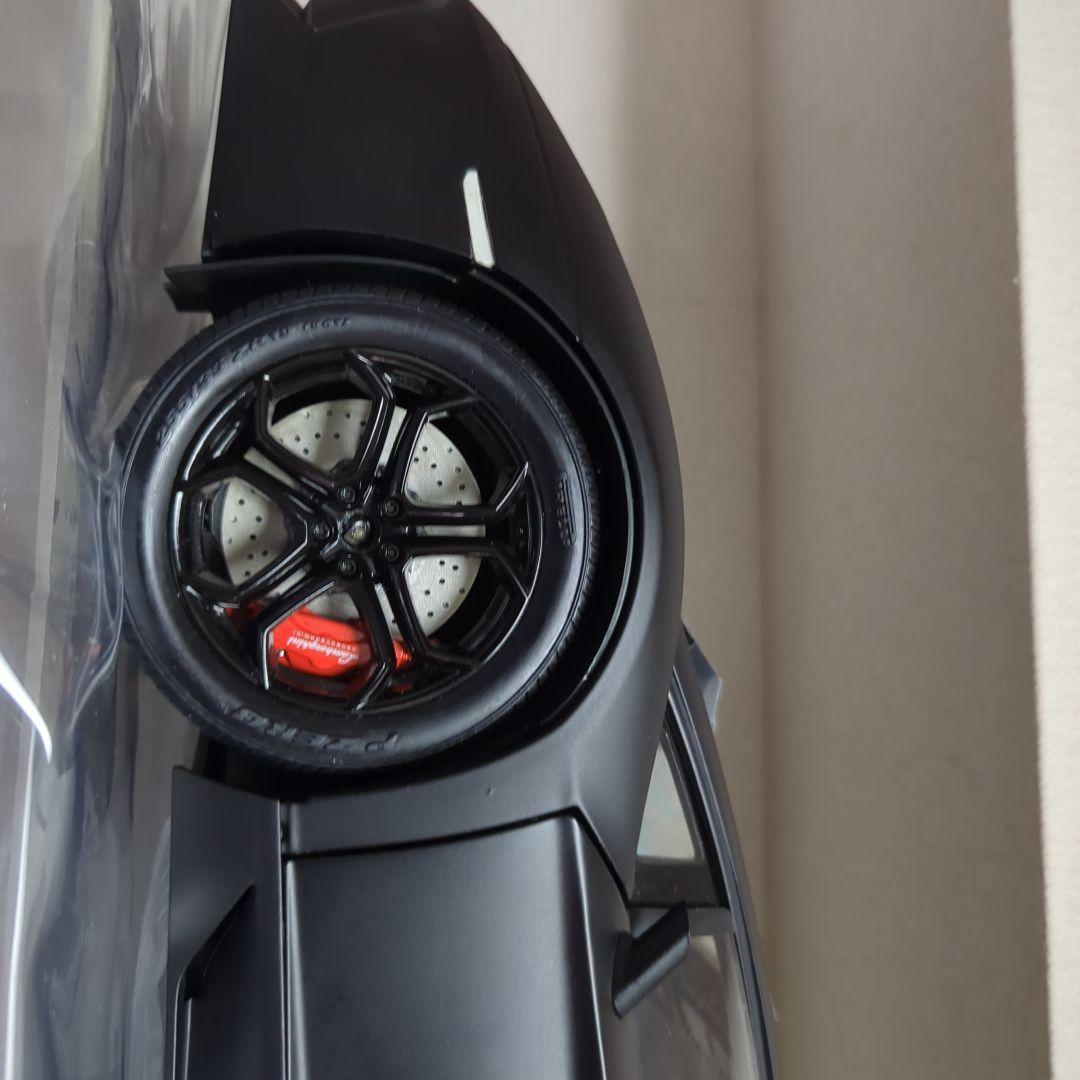 1/8 ポケール Pocher ランボルギーニ アヴェンタドール